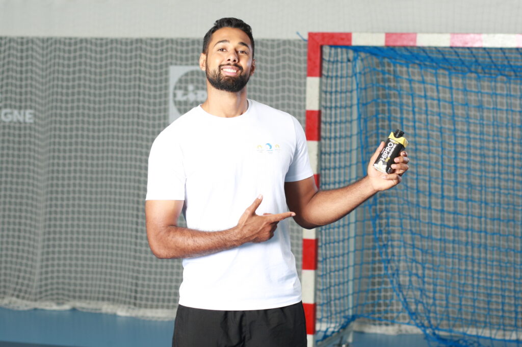MELVYN RICHARDSON SHOOTING DANONE MAISON DU HANDBALL